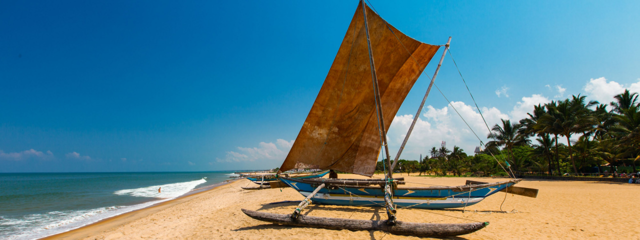 Shutterstock_136853597 boat